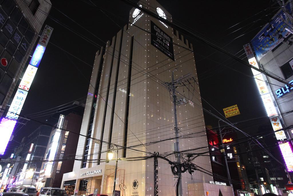 Hotel Cullinan Wangsimni Seoul Bagian luar foto