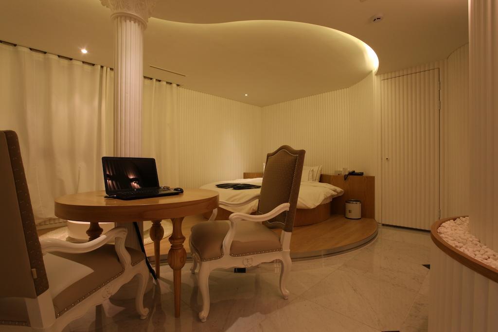 Hotel Cullinan Wangsimni Seoul Bagian luar foto