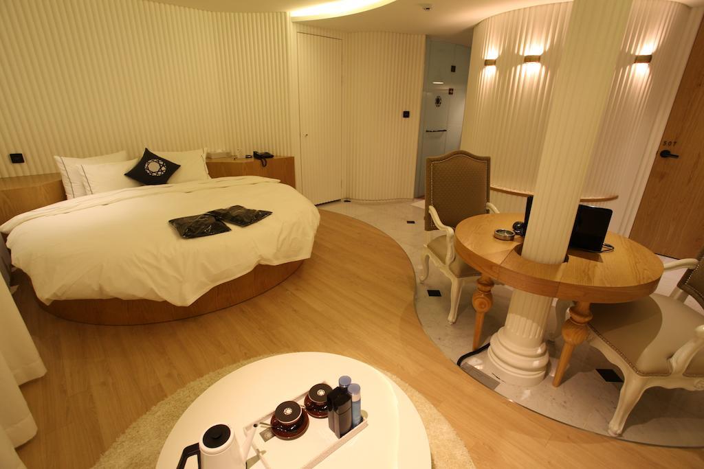 Hotel Cullinan Wangsimni Seoul Bagian luar foto